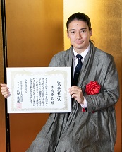 手嶋勇気さん